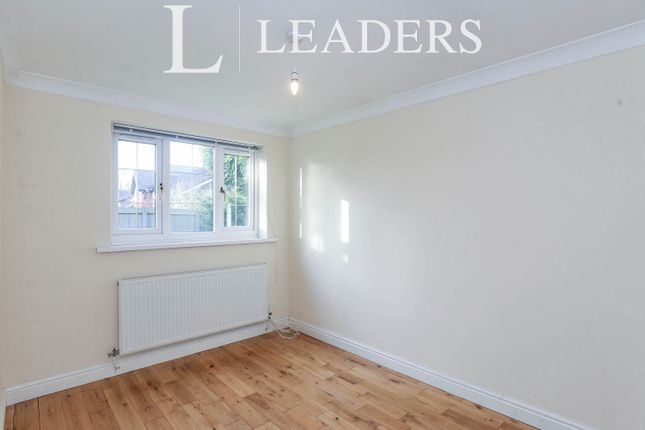 Meadow Way, Church Lawton photo 4