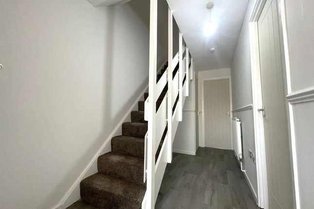 112, Bifield, Peterborough photo 3