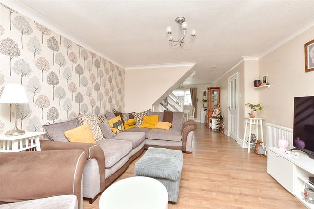 Peregrine Drive, Sittingbourne photo 4