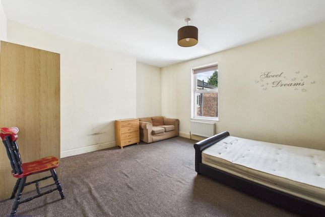 Flat 2, 63, Albert Avenue, Kingston Upon Hull photo 5