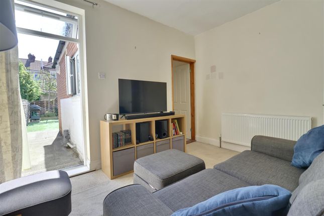 40, Esslemont Road, Southsea photo 4