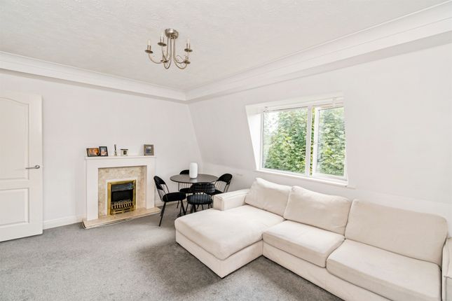 Flat 11, Grenville Court, Old Farm Drive, Southampton photo 2