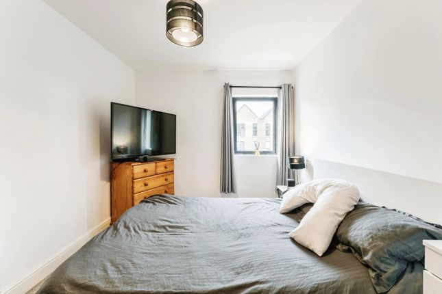Flat for sale in Whitchurch Lane, Whitchurch, Bristol