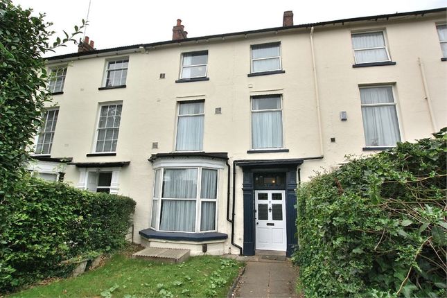 Thumbnail Terraced house to rent in Royal Terrace, Barrack Road, Northampton