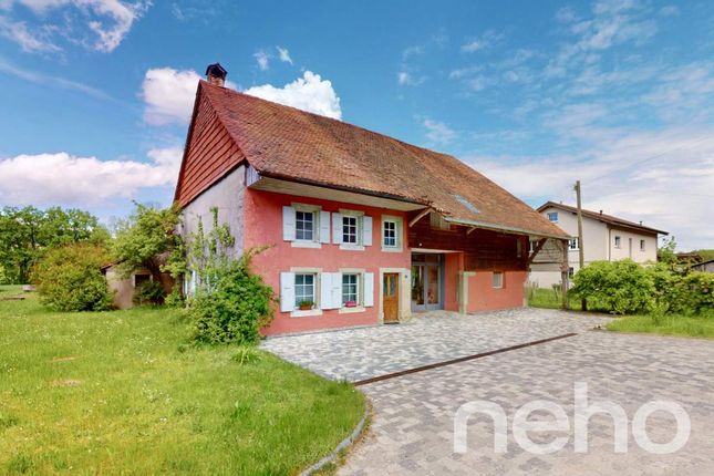 Thumbnail Villa for sale in Cheiry, Canton De Fribourg, Switzerland