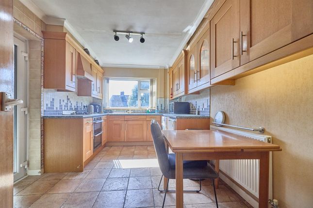 113, Arnolds Crescent, Newbold Verdon photo 2
