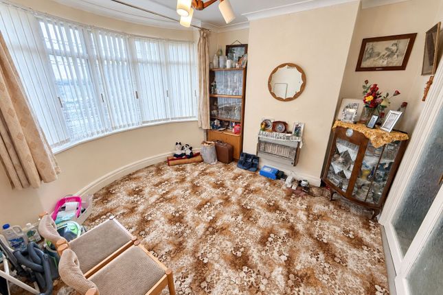 Roxholme Place, Leeds photo 5