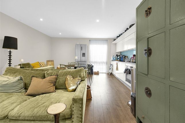 Flat 6, 2, Jasper Walk, London photo 3