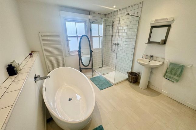 42, Londesborough Road, Scarborough photo 3