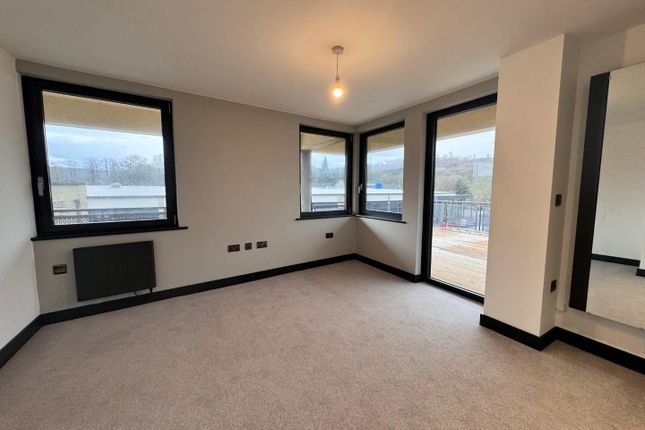 Flat to rent in Five Rise Apartments, Ferncliffe Road, Bingley