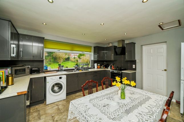 42, Burlingham Avenue, Merseyside photo 4