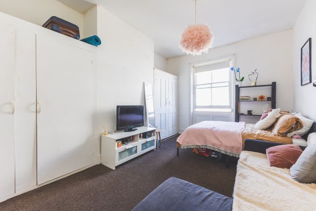 19 Bristol Road, Brighton, East Sussex photo 3