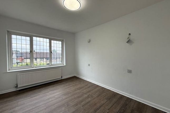 Arcubus Avenue Aughton, Sheffield photo 5