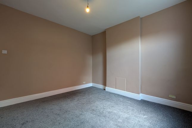 Woodhead Road, Sheffield photo 5