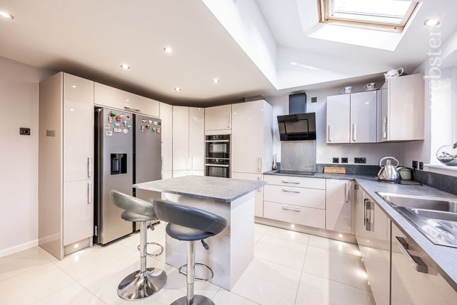 24 Longdale, Norwich photo 4