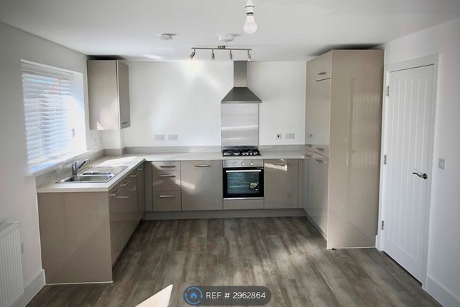 Flat  Lyon House, Anton Close Technology Drive, Rugby photo 2