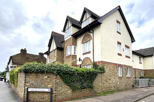 Thumbnail Flat to rent in Friends Avenue, Cheshunt, Waltham Cross