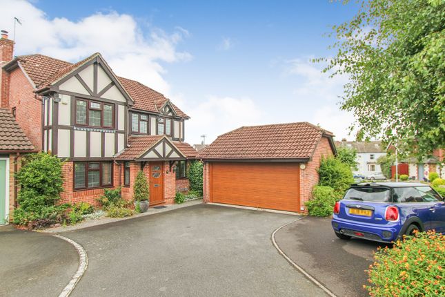 Thumbnail Detached house for sale in West Sussex, East Grinstead