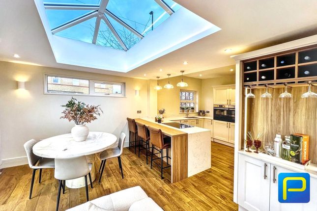 2, Gosforth Park Villas, Newcastle upon Tyne photo 2