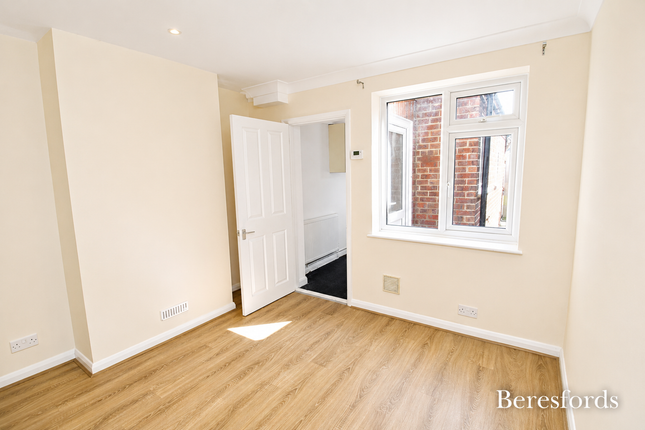 16, Albert Street, Essex photo 4