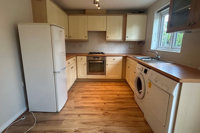 7, Brook Close, Eastleigh photo 4