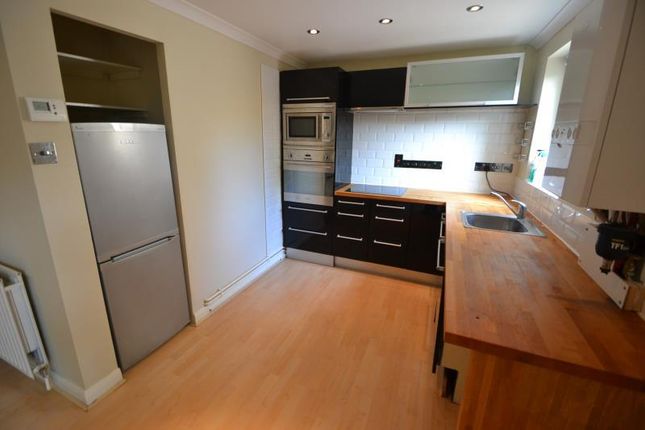 19, Hogarth Court, Hampshire photo 2