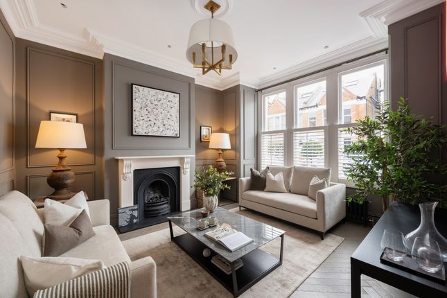 Thumbnail Terraced house for sale in Hambalt Road, London