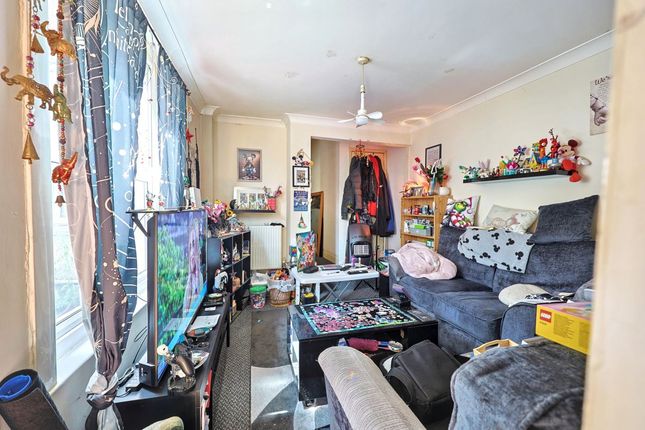 72, Tydraw Street, Port Talbot photo 3