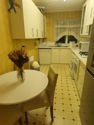 Flat to rent in Fairfax Road, London