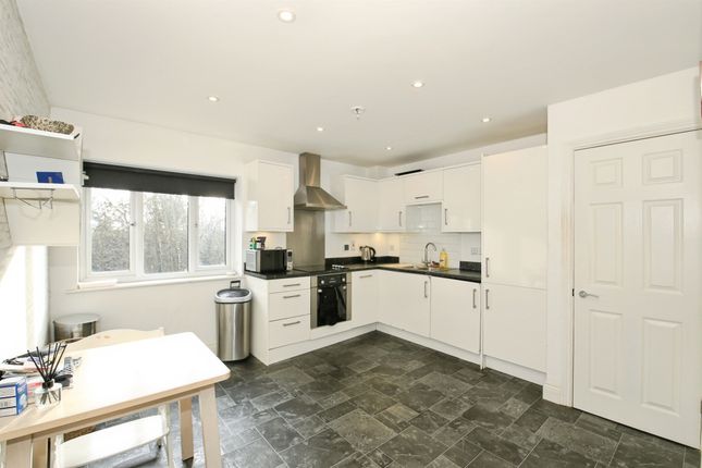 6, Royal Court, PETERBOROUGH photo 2