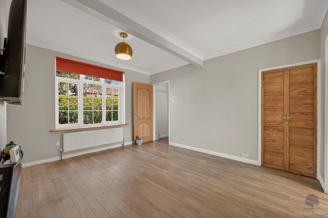 45, Glastonbury Road, Surrey photo 4