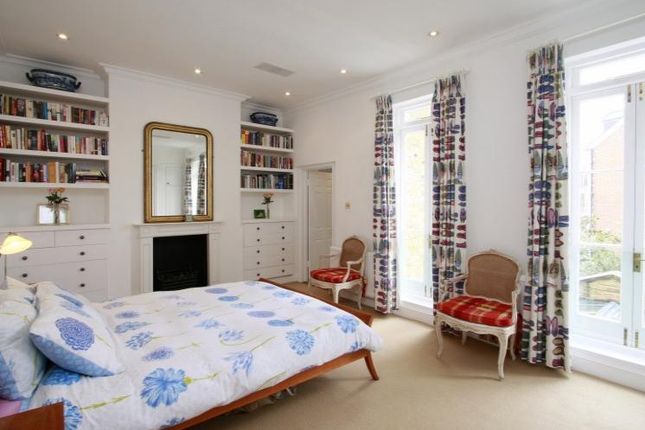 113, Hurlingham Road, London photo 3