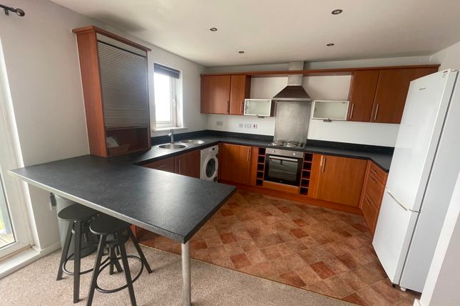 Flat 22, Cwrt Naomi, Llanelli photo 5