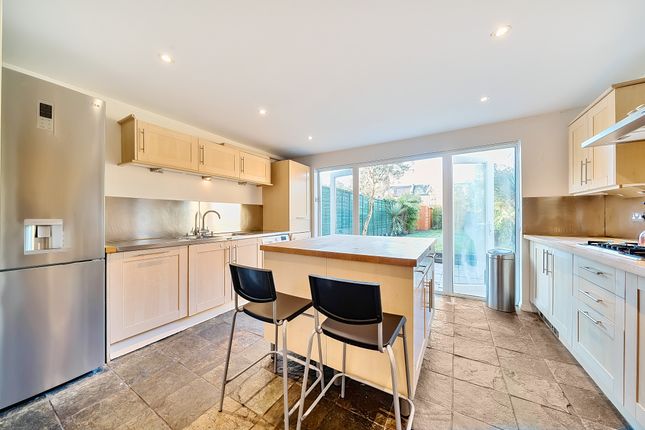 Terraced house to rent in Vanbrugh Hill, London