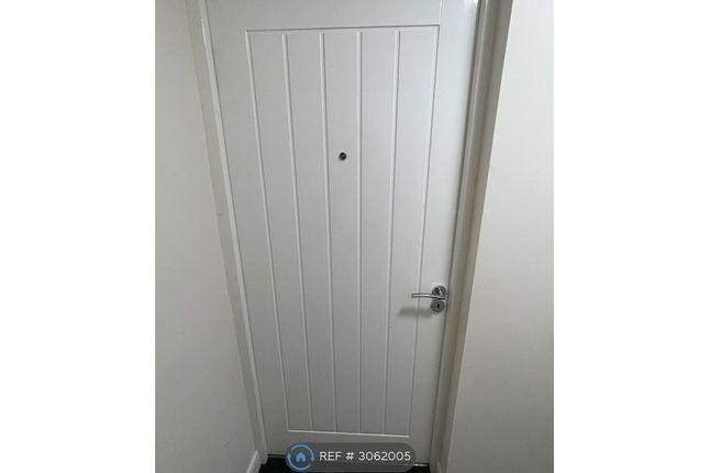 A, Barnsley Road Cudworth, Barnsley photo 2
