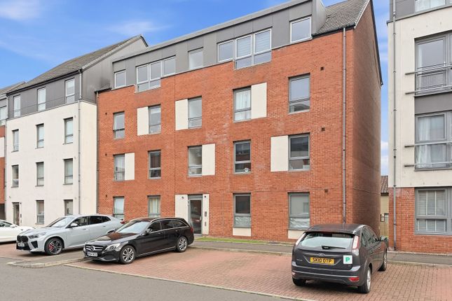 14/7 Ferry Gait Crescent, Edinburgh photo 2