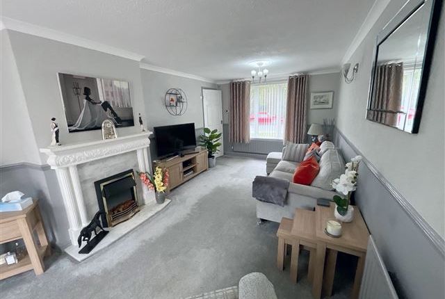 64, Lilac Road Beighton, Sheffield photo 3