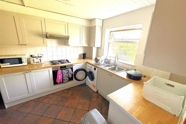 24, Stalbridge Walk, Corby photo 2