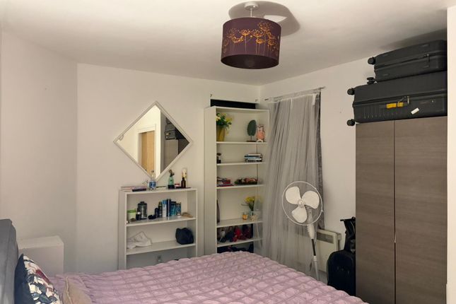 F6 Sphere Apartment 42, Hainault Road, Romford photo 4