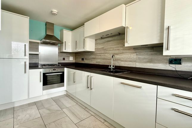 35, Solebay Way, Gosport photo 2