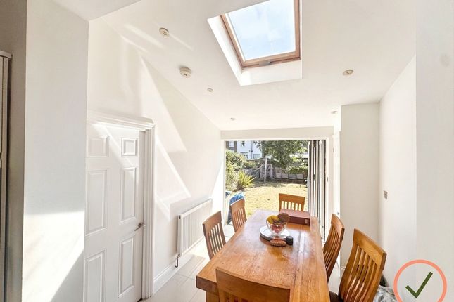 61 Birkhall Road, London photo 4