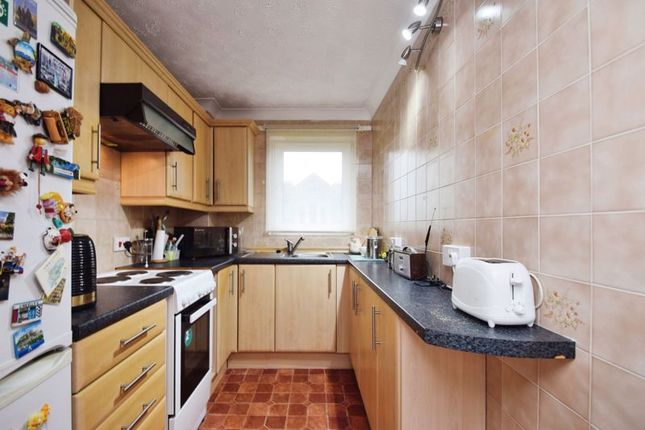Flat for sale in Homegower House, Swansea