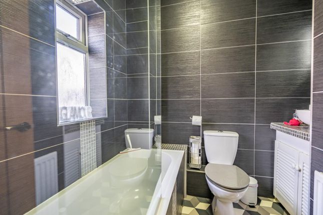 Flat for sale in Gladstone Street, Acomb, York