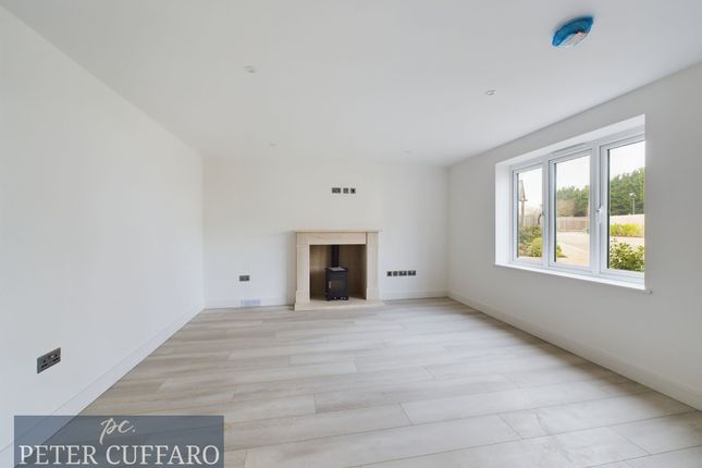 Plot 1, Walnut Tree Close, Nazeing photo 2