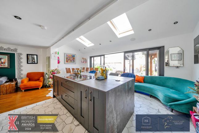 Kitchen Family Room.