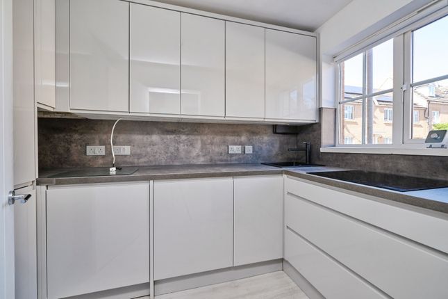 65, Bellairs, Ely photo 3