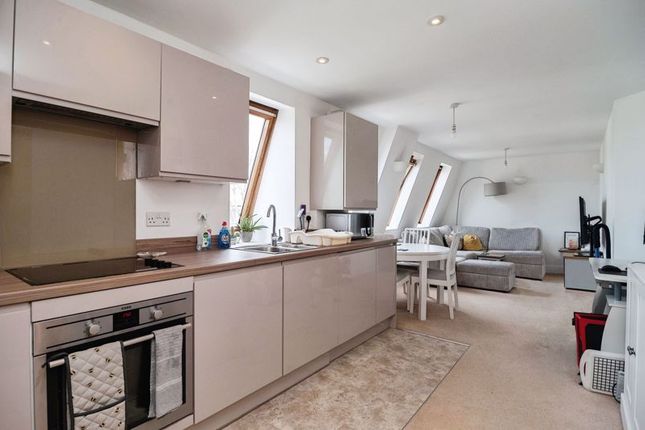 Flat for sale in Craven Gate, Lorne Road, Brentwood