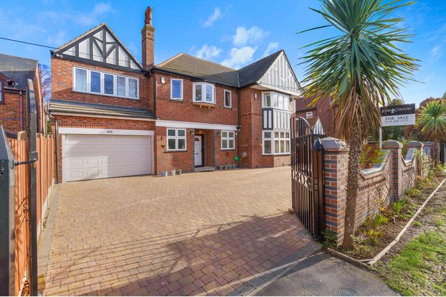 Thumbnail Detached house for sale in London Road, Leicester