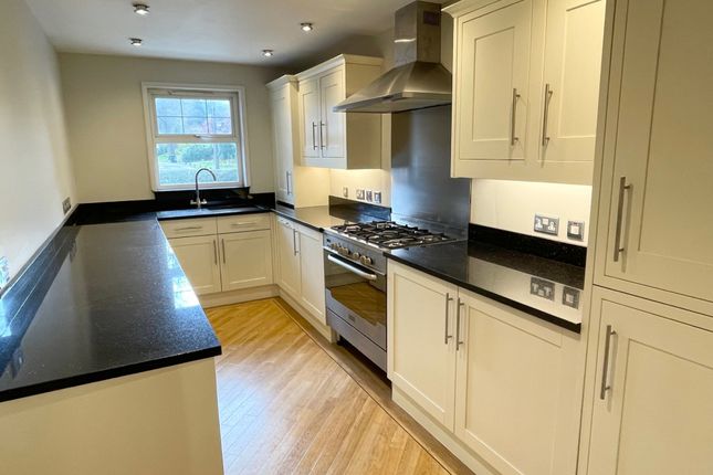 6 Petworth Court, Portsmouth Road, Camberley photo 2