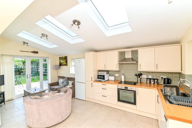 1, Downton Manor Farm Cottage, Downton photo 3